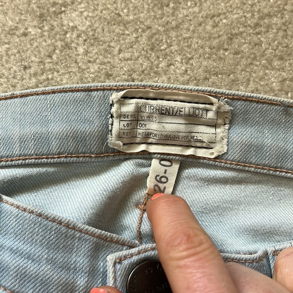 CURRENT/ELLIOTT The Stiletto distressed light wash jeans size 26 - Picture 7 of 13